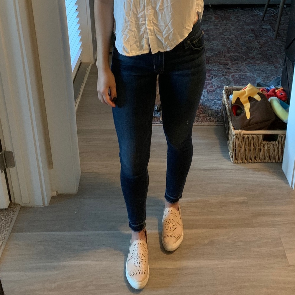 dark wash Hudson jeans size 25